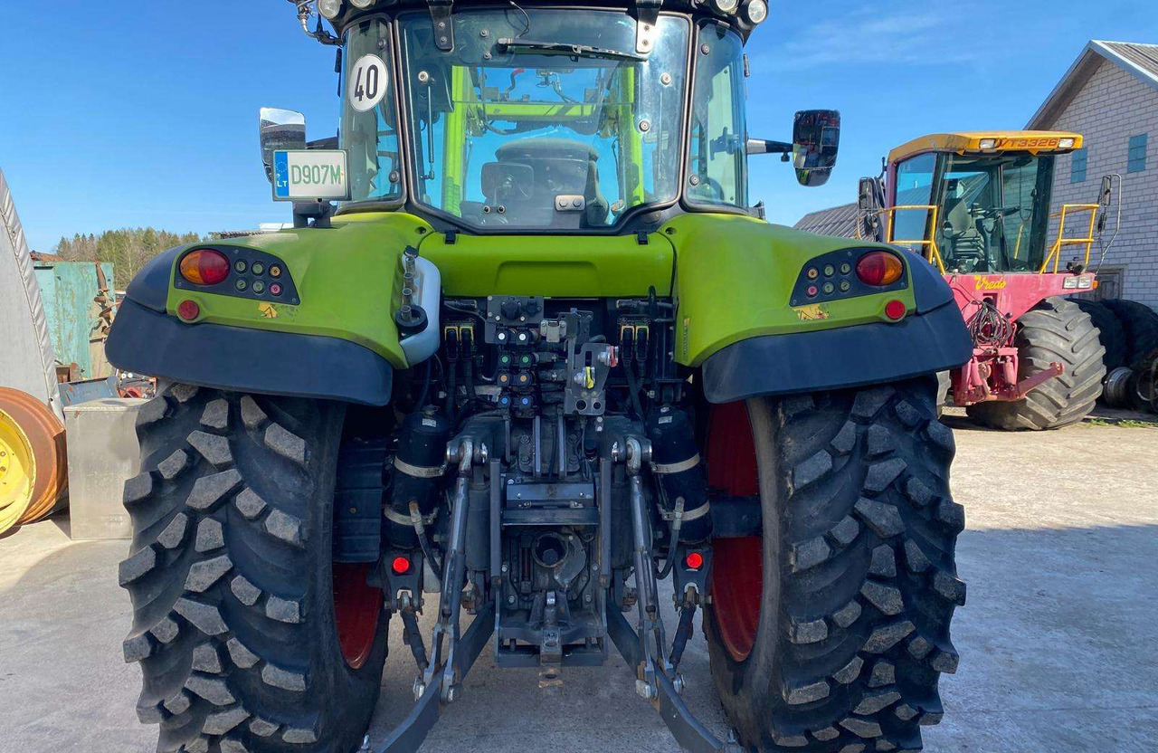 Claas Arion 440 su Claaas front.kr. - جرار: صور 2 Claas Arion 440 su Claaas front.kr. - جرار: صور 2