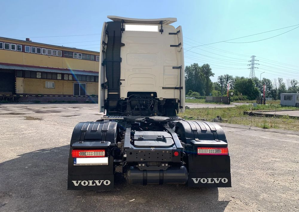 Volvo - شاحنة جرار: صور 5 Volvo - شاحنة جرار: صور 5