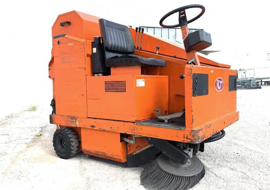 RCM T 9000 TD/1 - كناسة المناطق الصناعية: صور 4 RCM T 9000 TD/1 - كناسة المناطق الصناعية: صور 4