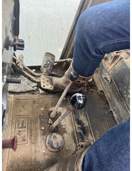 Massey Ferguson 590 - جرار: صور 4 Massey Ferguson 590 - جرار: صور 4