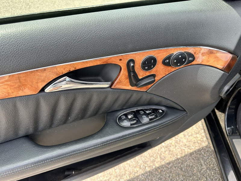 Mercedes-Benz E-Klasse 240 - سيارة: صور 5 Mercedes-Benz E-Klasse 240 - سيارة: صور 5