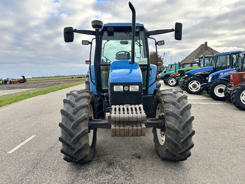 New Holland TS90 - جرار: صور 2 New Holland TS90 - جرار: صور 2
