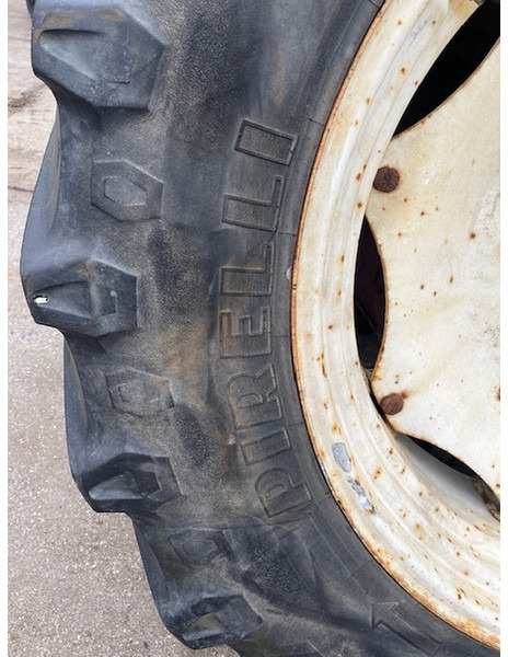 Pirelli 480\70 R38 TM 700 - الإطارات: صور 3 Pirelli 480\70 R38 TM 700 - الإطارات: صور 3