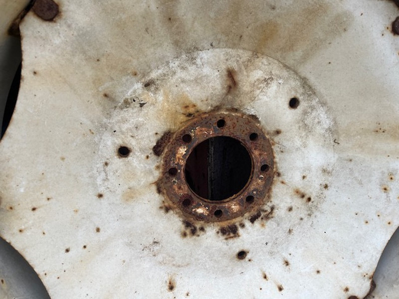 Pirelli 480\70 R38 TM 700 - الإطارات: صور 4 Pirelli 480\70 R38 TM 700 - الإطارات: صور 4