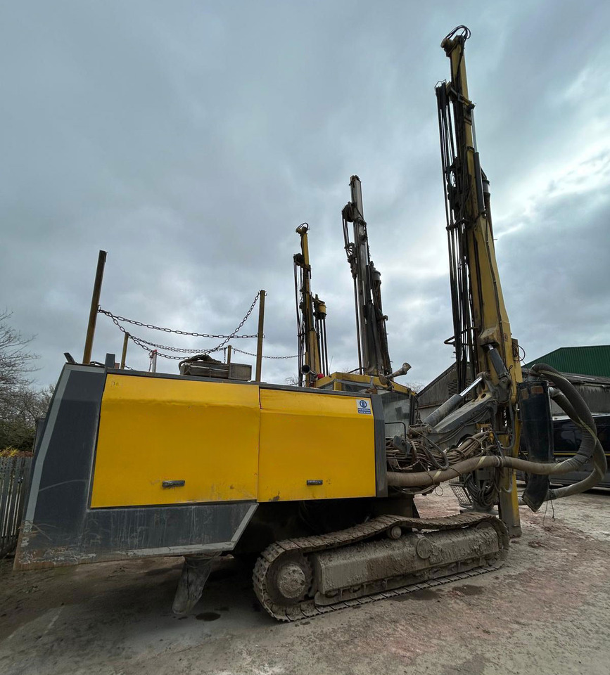Atlas Copco ROC L8-44 - آلة حفر: صور 2 Atlas Copco ROC L8-44 - آلة حفر: صور 2