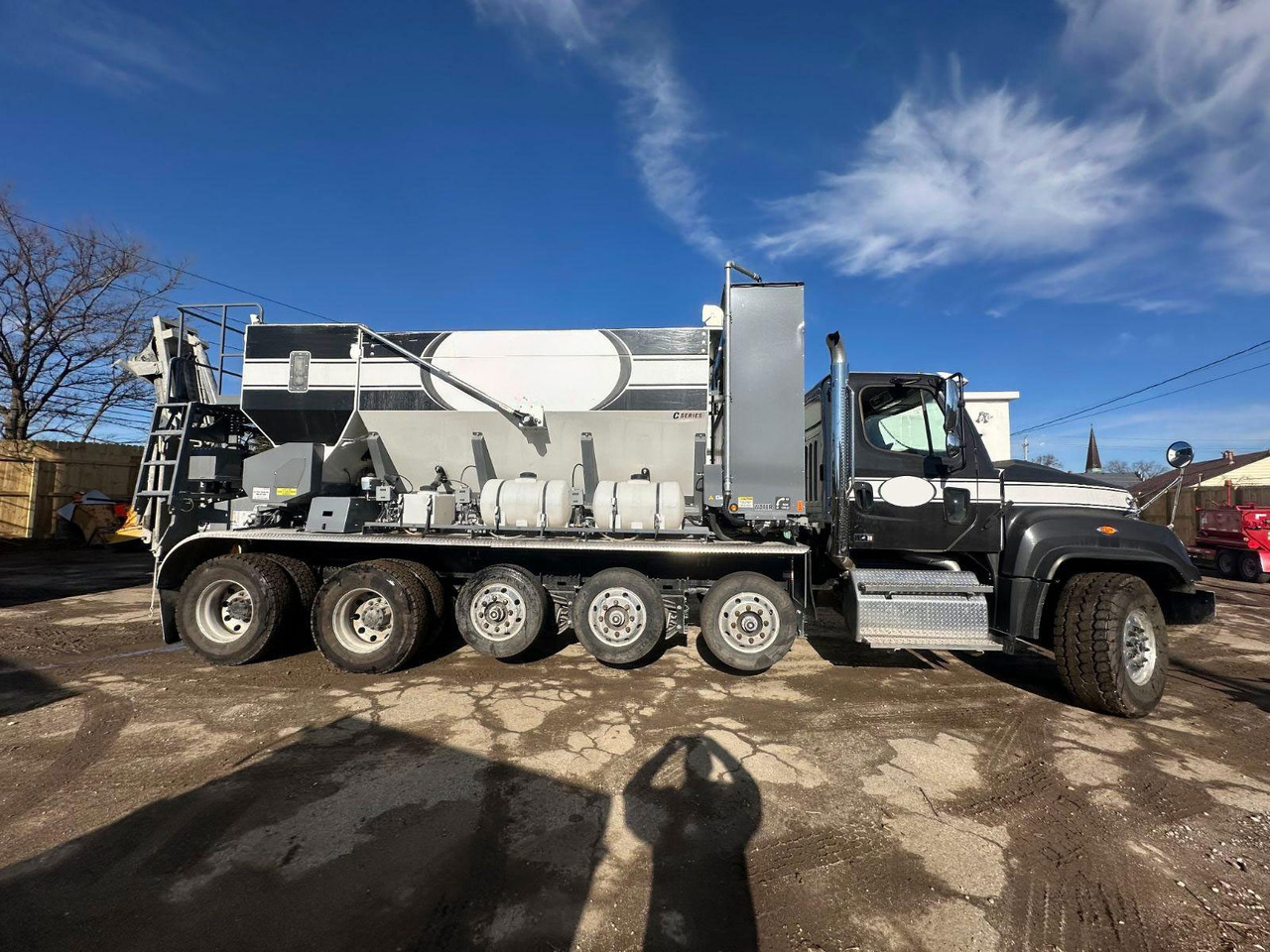 Cementech C60E - شاحنة خلاطة خرسانة: صور 1 Cementech C60E - شاحنة خلاطة خرسانة: صور 1