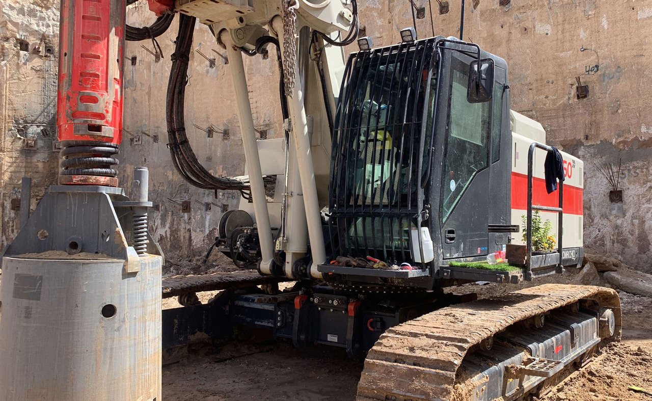 Comacchio CH 450 - سائق كومة: صور 4 Comacchio CH 450 - سائق كومة: صور 4