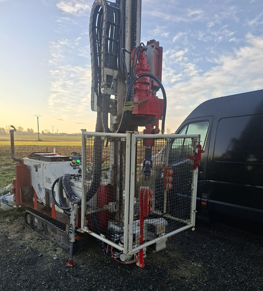 Comacchio GEO 305 - آلة حفر: صور 4 Comacchio GEO 305 - آلة حفر: صور 4