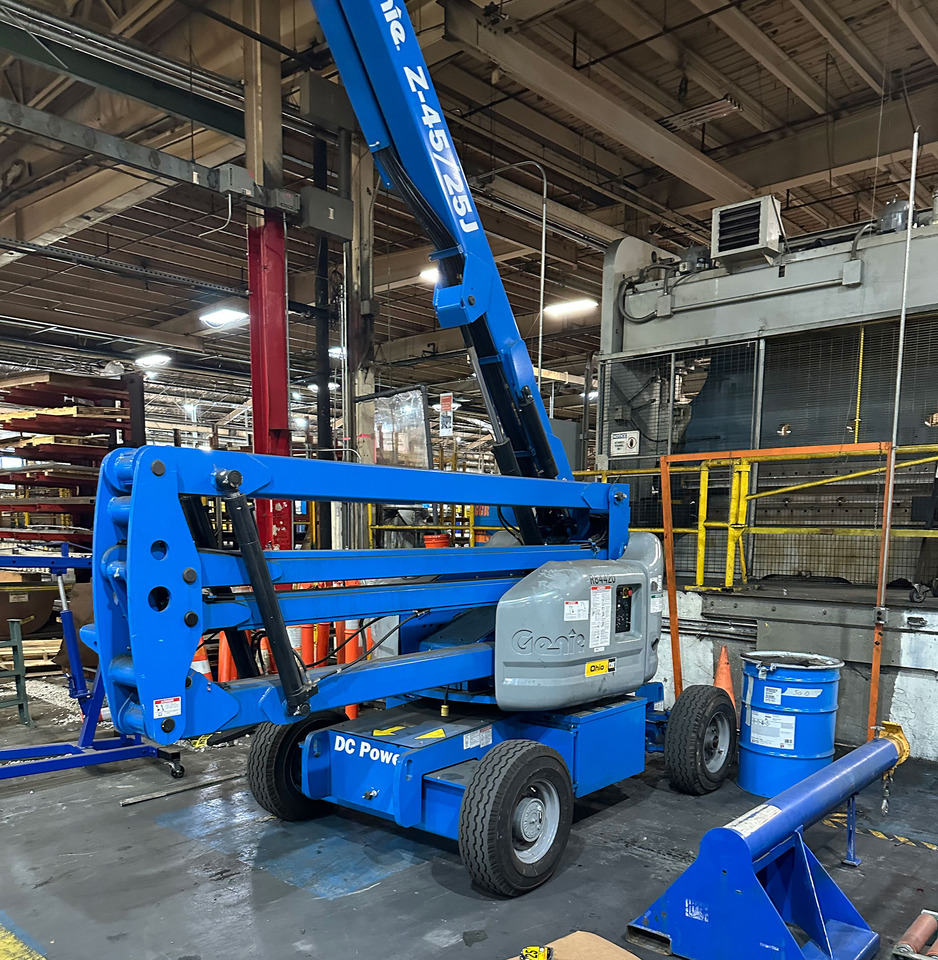 Genie Z-45/25J - جرافة ذات عجلات تلسكوبية: صور 1 Genie Z-45/25J - جرافة ذات عجلات تلسكوبية: صور 1