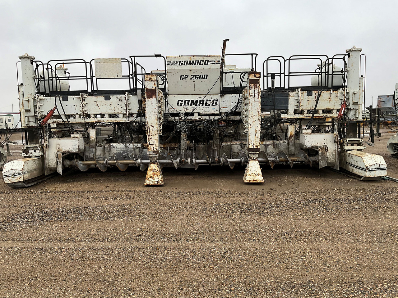 Gomaco GP-2600 - العامل بالقار: صور 2 Gomaco GP-2600 - العامل بالقار: صور 2