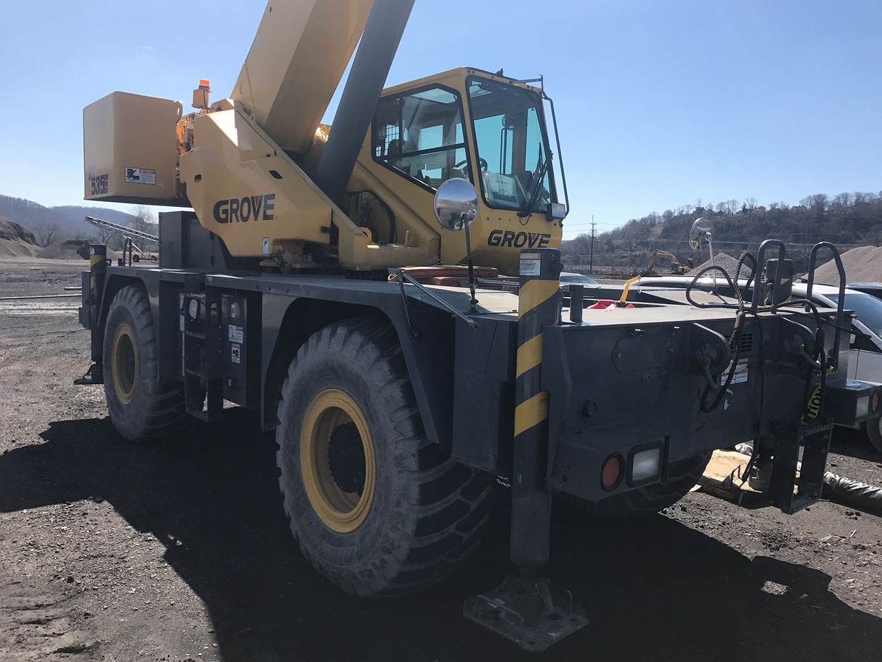 Grove RT535E - رافعة الطرق الوعرة: صور 4 Grove RT535E - رافعة الطرق الوعرة: صور 4