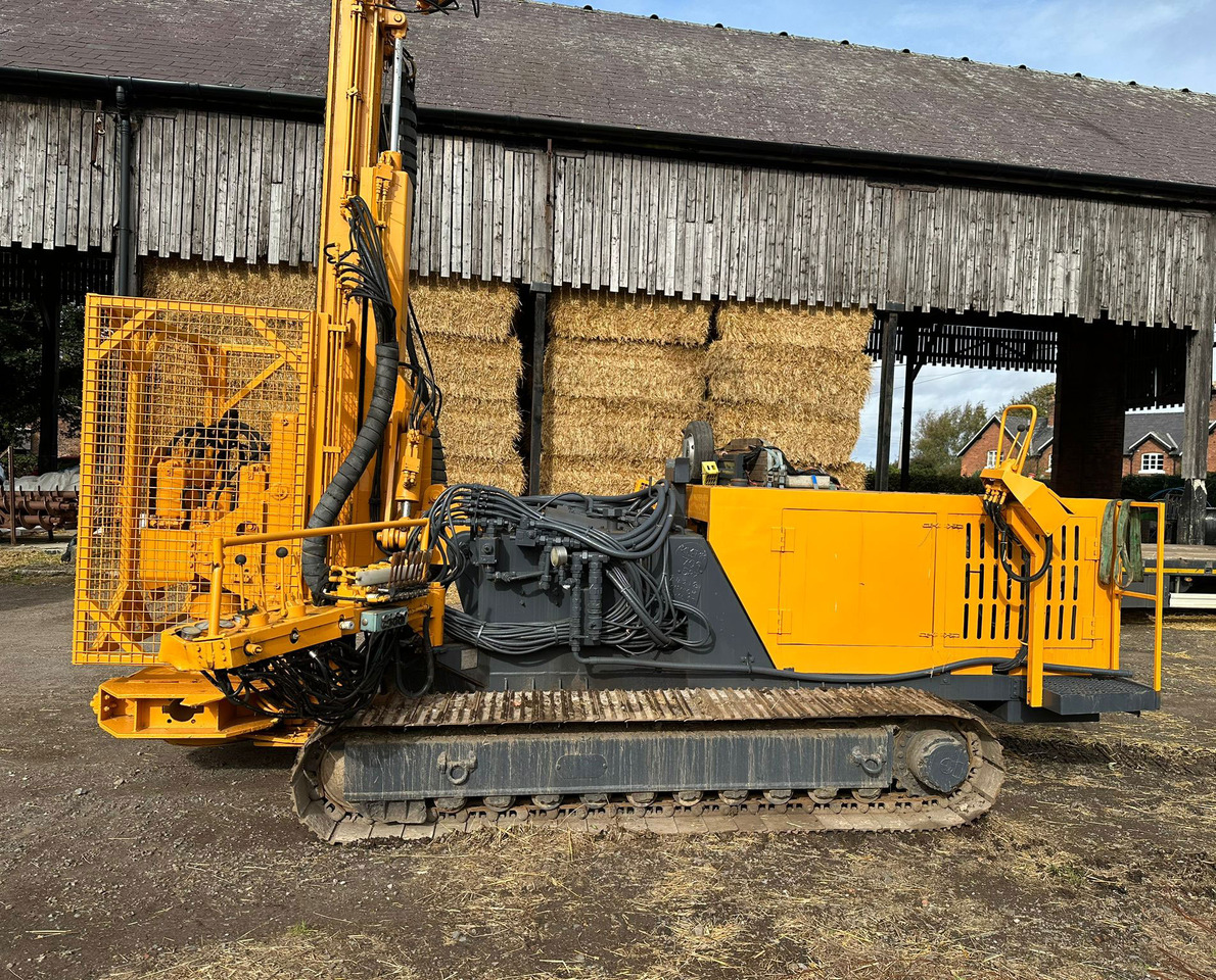 Klemm KR709-1 - آلة حفر: صور 1 Klemm KR709-1 - آلة حفر: صور 1