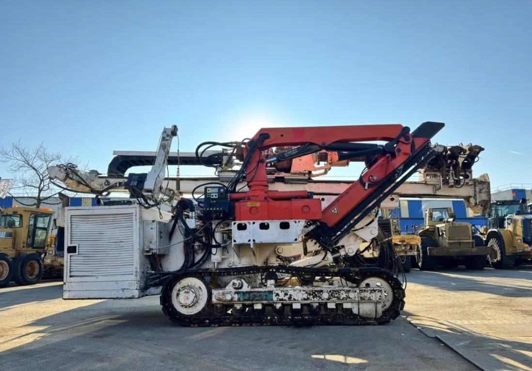 Klemm KR805-1 - آلة حفر: صور 3 Klemm KR805-1 - آلة حفر: صور 3