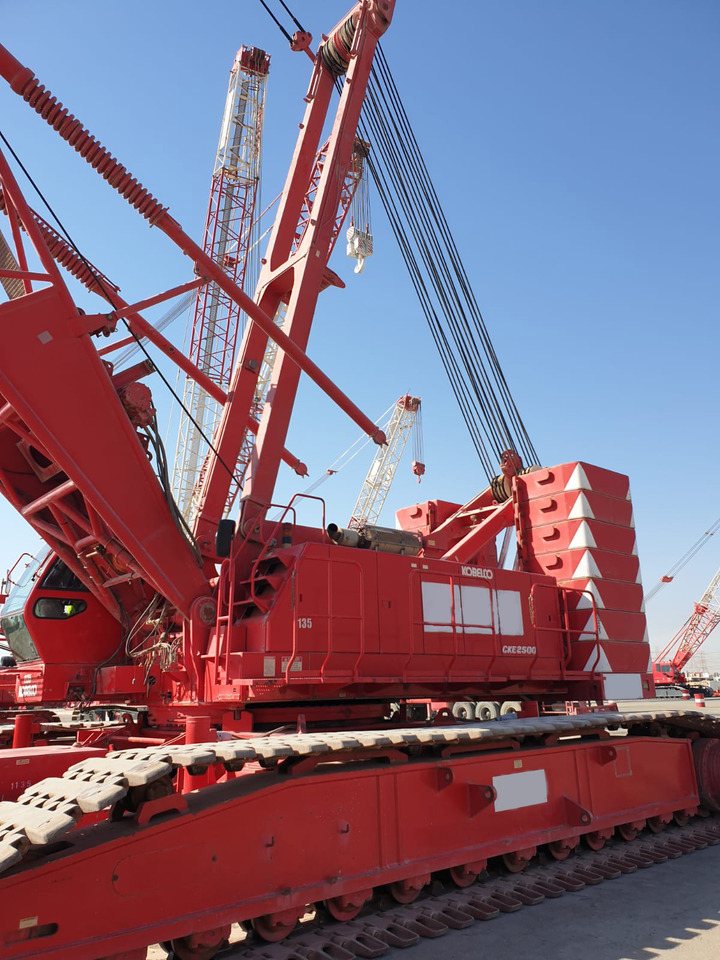 Kobelco CKE2500G - رافعة مجنزرة: صور 4 Kobelco CKE2500G - رافعة مجنزرة: صور 4