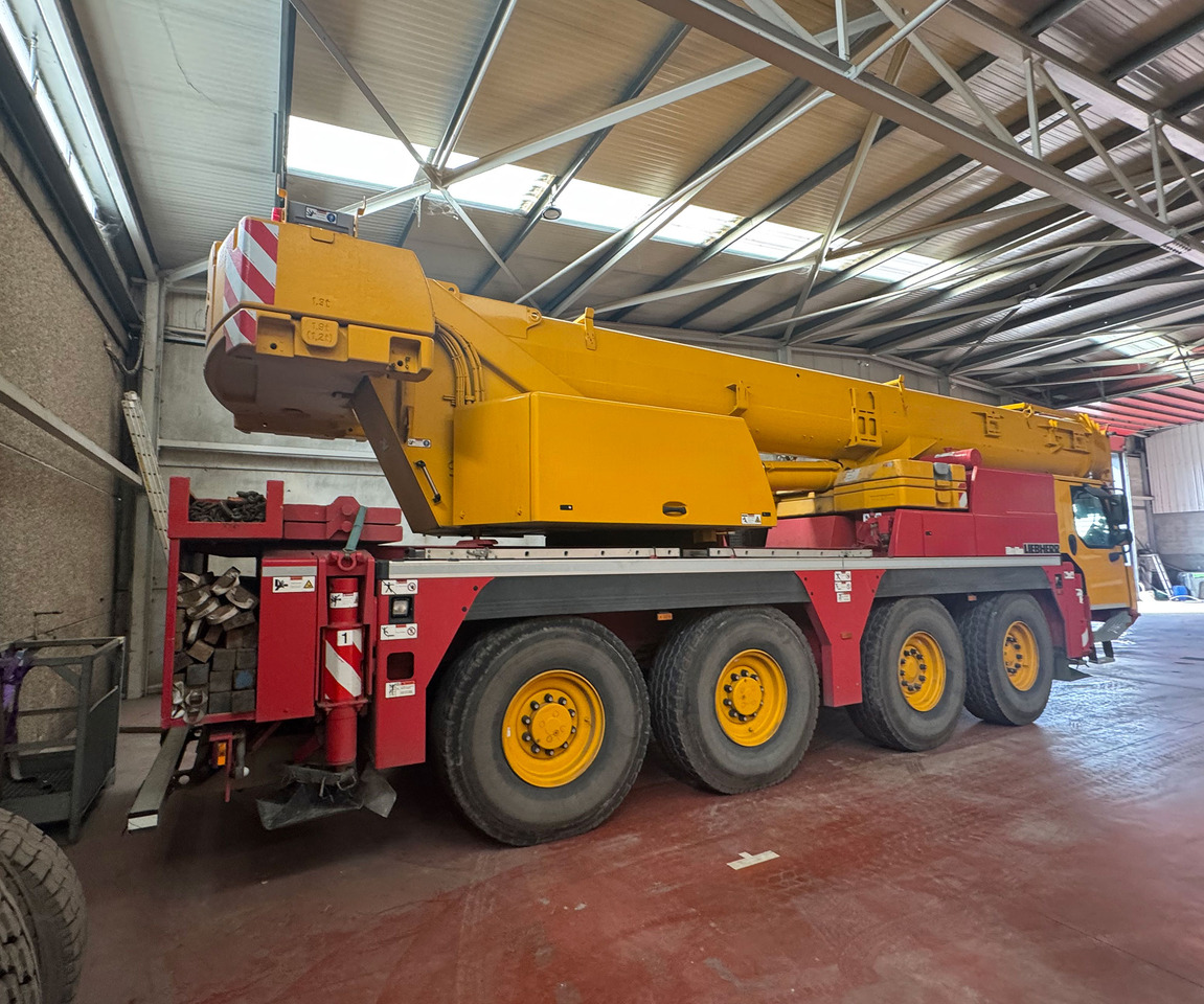 Liebherr LTM 1070-4.2 - موبايل كرين: صور 3 Liebherr LTM 1070-4.2 - موبايل كرين: صور 3