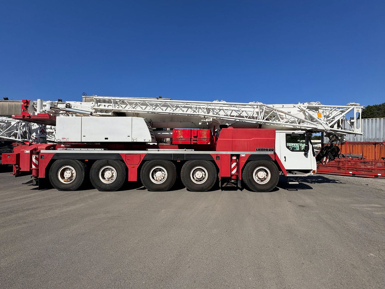 Liebherr LTM 1130-5.1 - موبايل كرين: صور 3 Liebherr LTM 1130-5.1 - موبايل كرين: صور 3