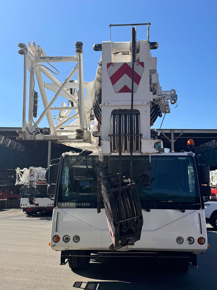 Liebherr LTM 1130-5.1 - موبايل كرين: صور 5 Liebherr LTM 1130-5.1 - موبايل كرين: صور 5