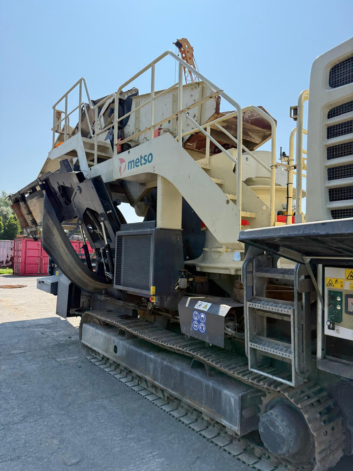 كسارة مخرو Metso LT220GP: صور 6 كسارة مخرو Metso LT220GP: صور 6