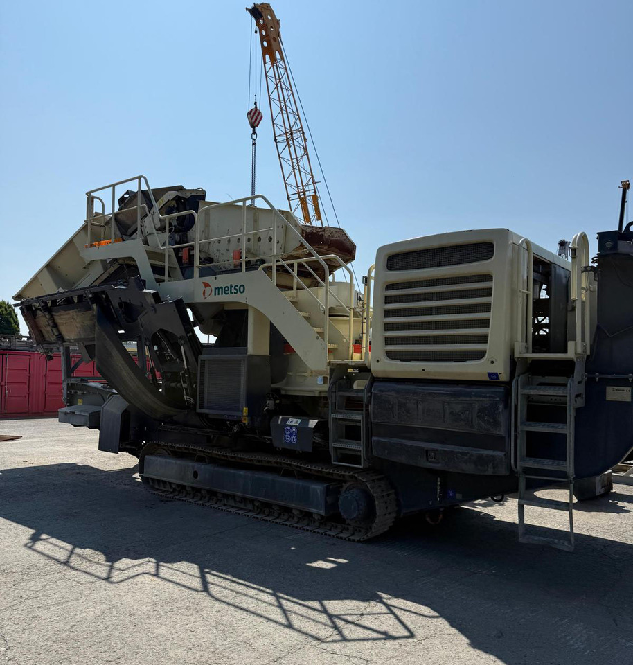 Metso LT220GP - كسارة مخرو: صور 1 Metso LT220GP - كسارة مخرو: صور 1