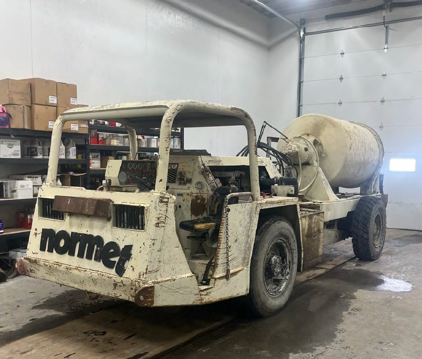 Normet A-64 - شاحنة خلاطة خرسانة: صور 2 Normet A-64 - شاحنة خلاطة خرسانة: صور 2