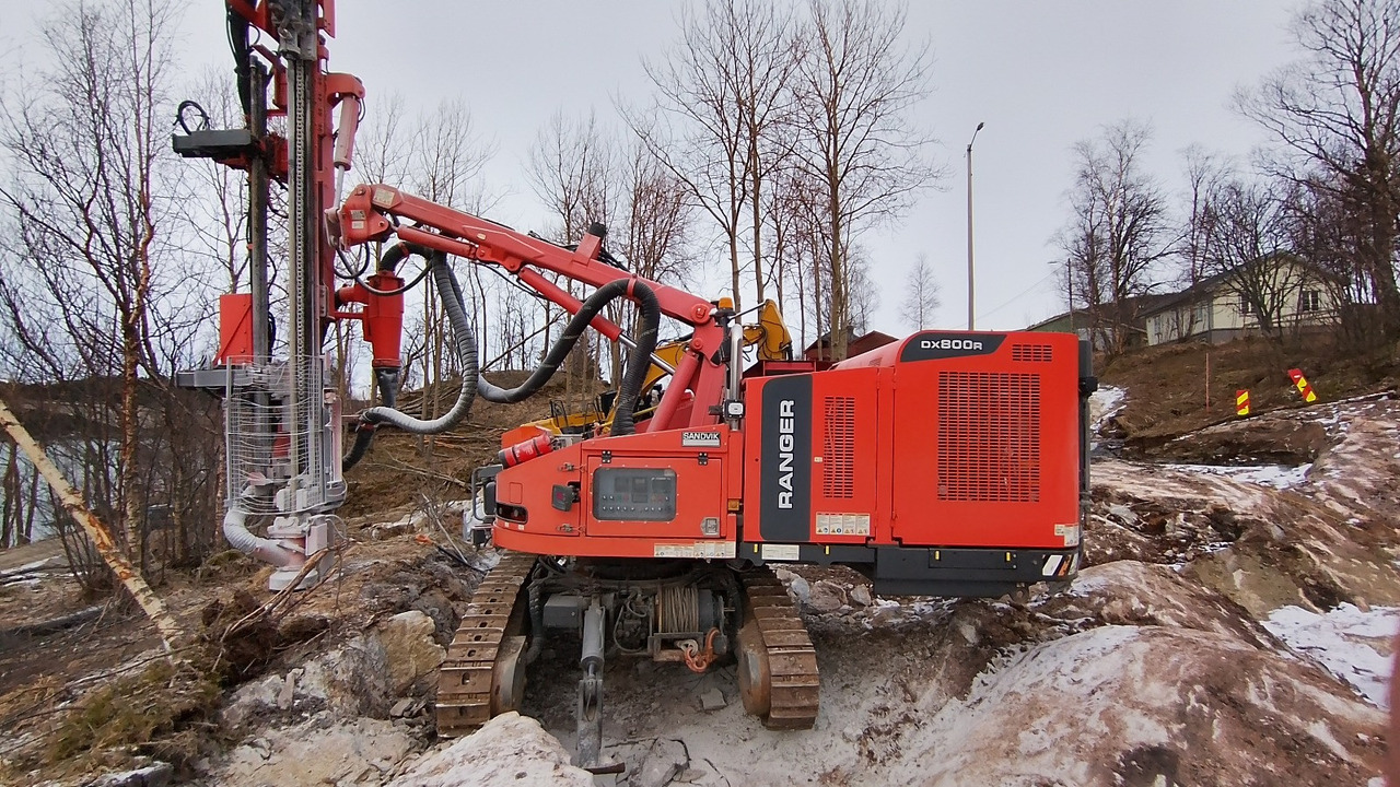 Sandvik DX800R - آلة حفر: صور 2 Sandvik DX800R - آلة حفر: صور 2