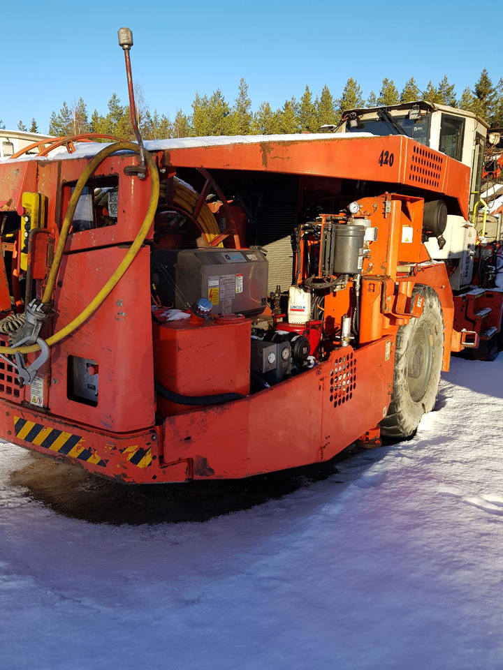 Sandvik Robolt DS511 - ماكينات التعدين: صور 5 Sandvik Robolt DS511 - ماكينات التعدين: صور 5