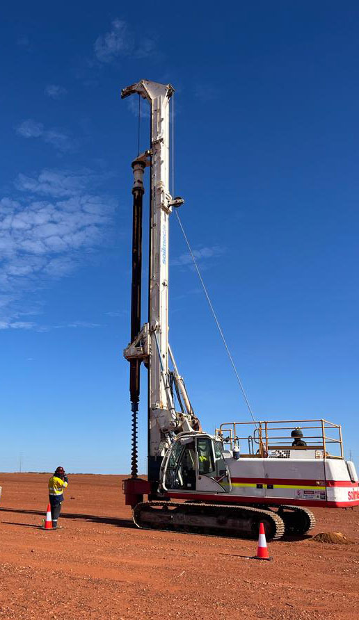 Soilmec SR-30 - سائق كومة: صور 2 Soilmec SR-30 - سائق كومة: صور 2