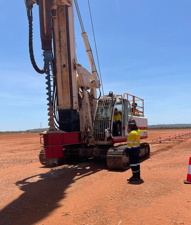 Soilmec SR-30 - سائق كومة: صور 3 Soilmec SR-30 - سائق كومة: صور 3