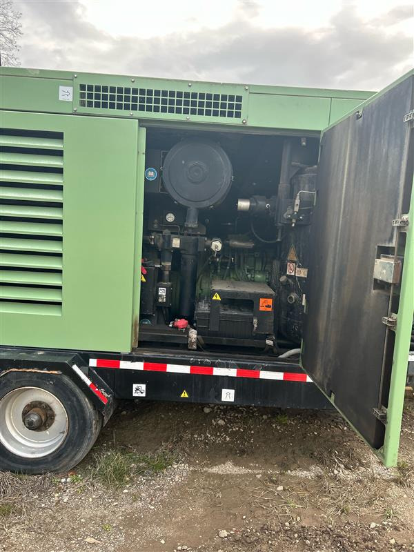 Sullair 900/1150 - ضاغط الهواء: صور 5 Sullair 900/1150 - ضاغط الهواء: صور 5