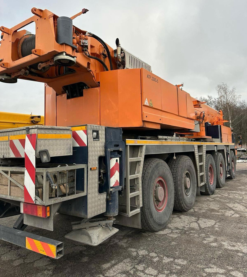 Tadano Faun ATF 220G-5 - موبايل كرين: صور 5 Tadano Faun ATF 220G-5 - موبايل كرين: صور 5