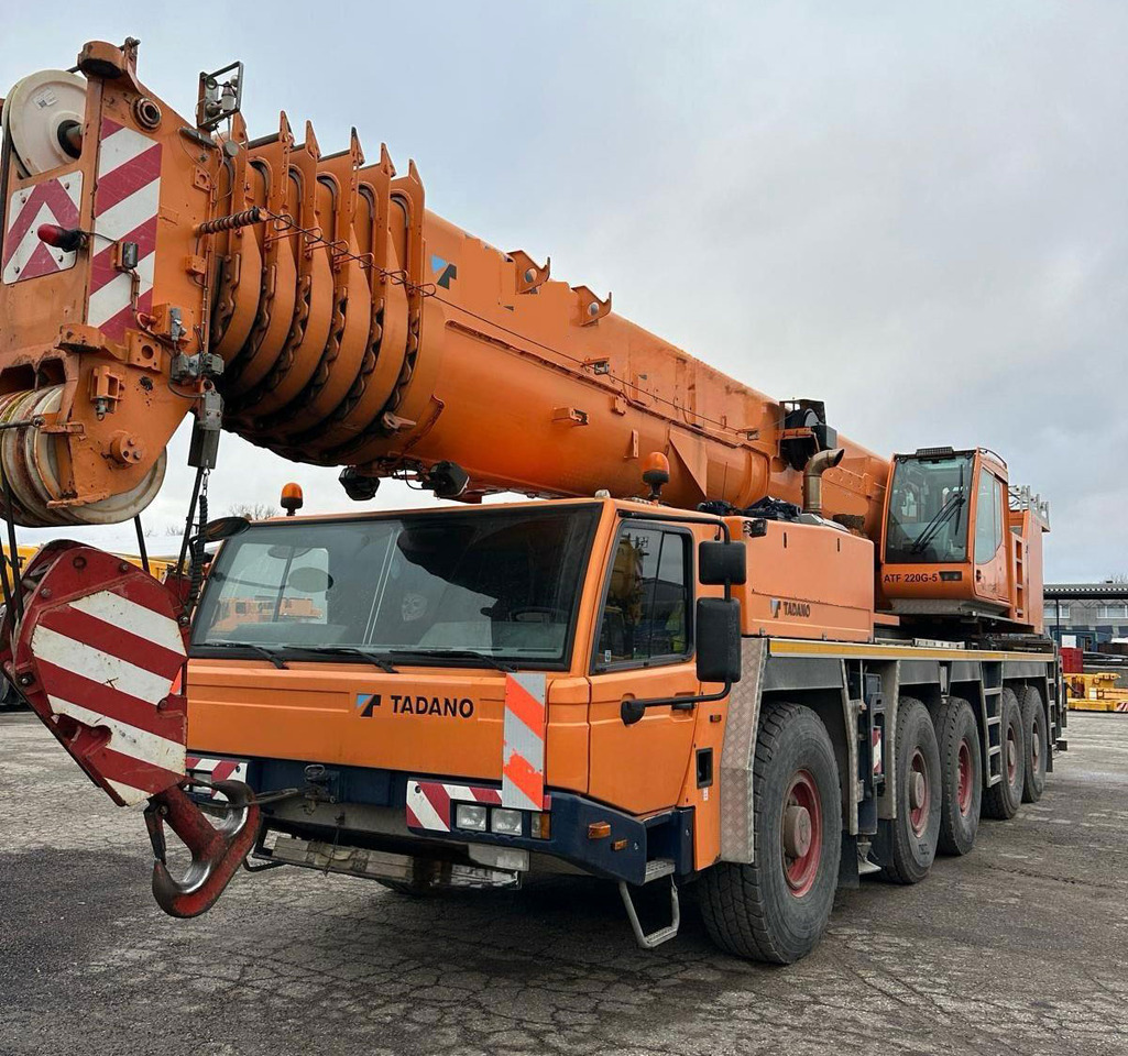 Tadano Faun ATF 220G-5 - موبايل كرين: صور 2 Tadano Faun ATF 220G-5 - موبايل كرين: صور 2