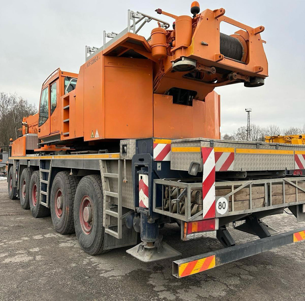 Tadano Faun ATF 220G-5 - موبايل كرين: صور 3 Tadano Faun ATF 220G-5 - موبايل كرين: صور 3