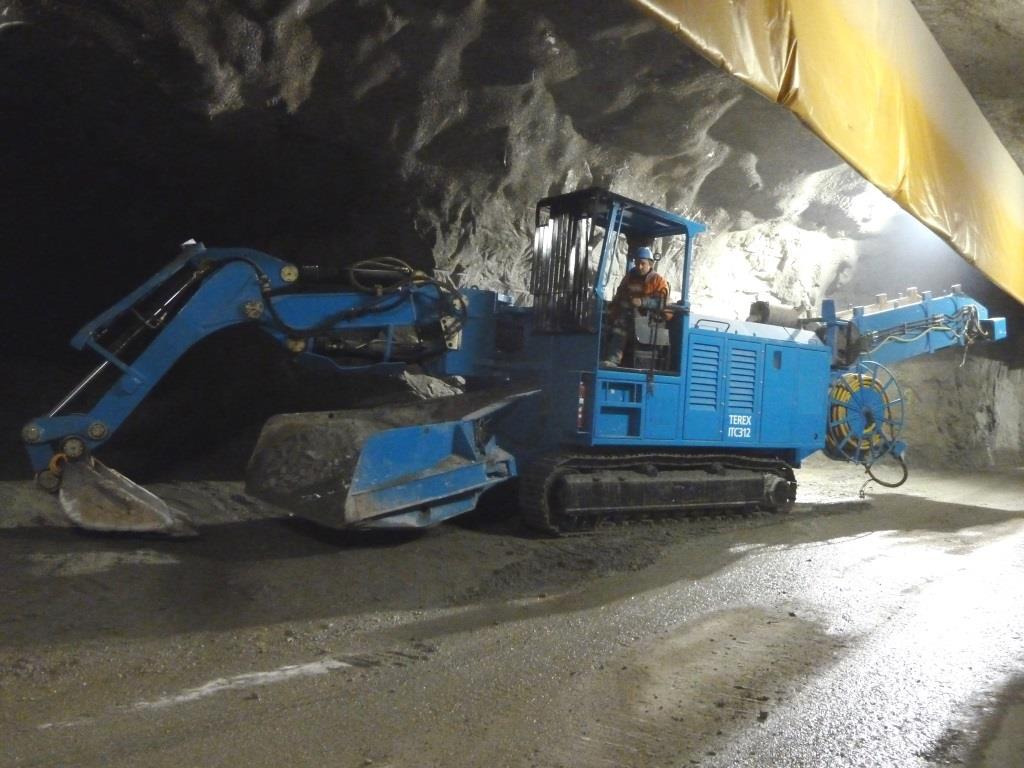 Terex Schaeff ITC 312 - ماكينات التعدين: صور 2 Terex Schaeff ITC 312 - ماكينات التعدين: صور 2