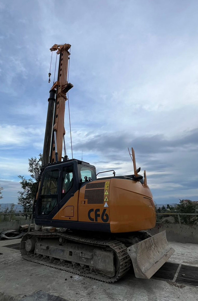 Tescar CF6 - سائق كومة: صور 1 Tescar CF6 - سائق كومة: صور 1