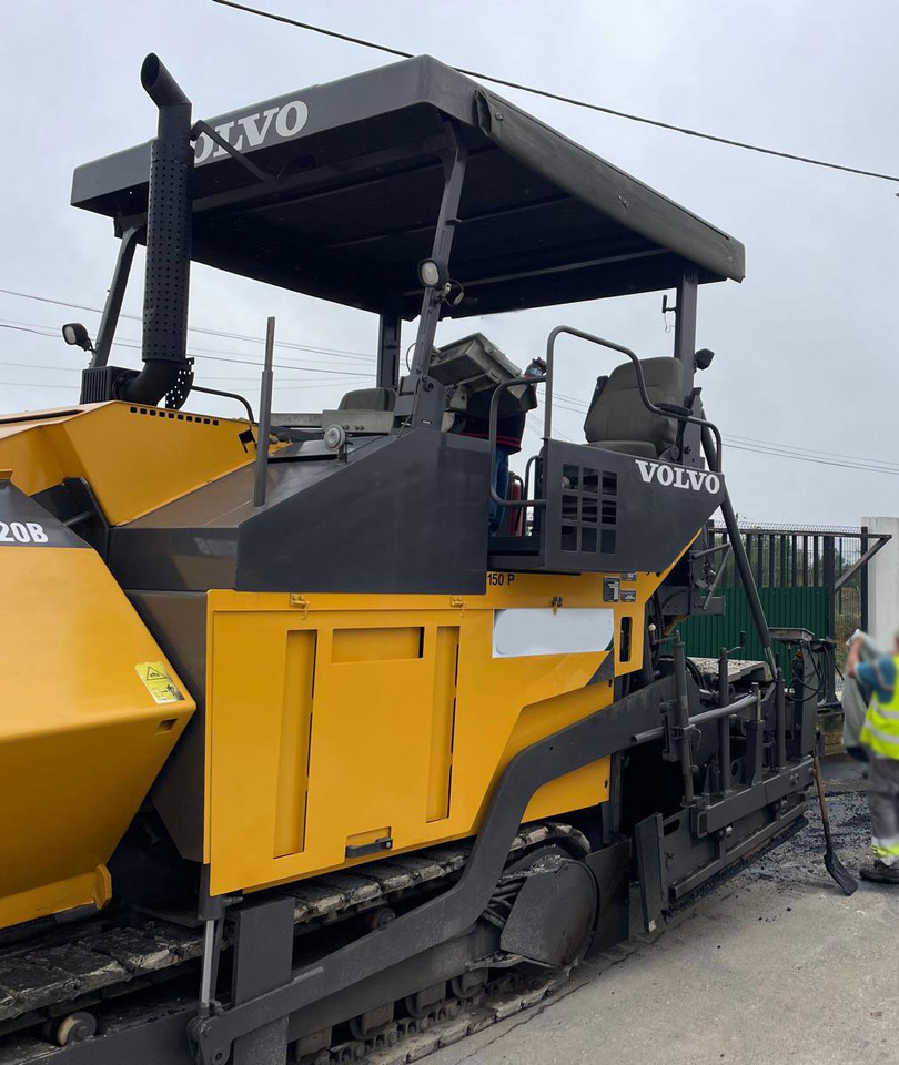 Volvo ABG 8820B - العامل بالقار: صور 2 Volvo ABG 8820B - العامل بالقار: صور 2