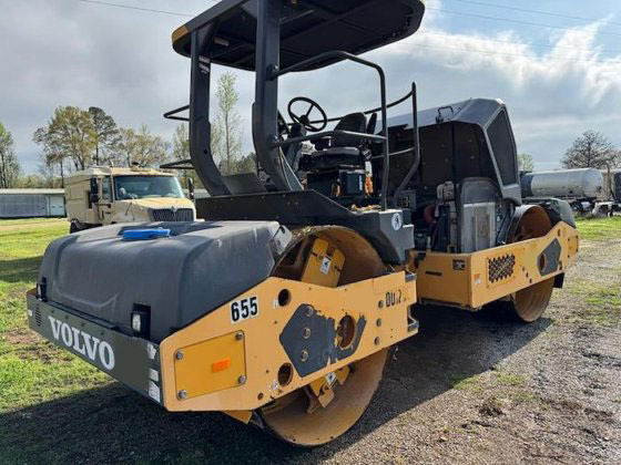 Volvo DD120C - مدحلة: صور 1 Volvo DD120C - مدحلة: صور 1