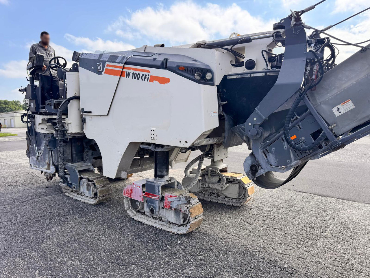 Wirtgen W 100 CFI - ماكينات لصقل الأسفلت: صور 4 Wirtgen W 100 CFI - ماكينات لصقل الأسفلت: صور 4