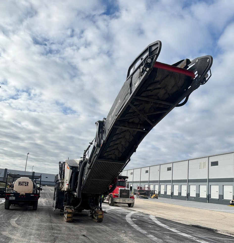 Wirtgen W 200 Fi - ماكينات لصقل الأسفلت: صور 3 Wirtgen W 200 Fi - ماكينات لصقل الأسفلت: صور 3