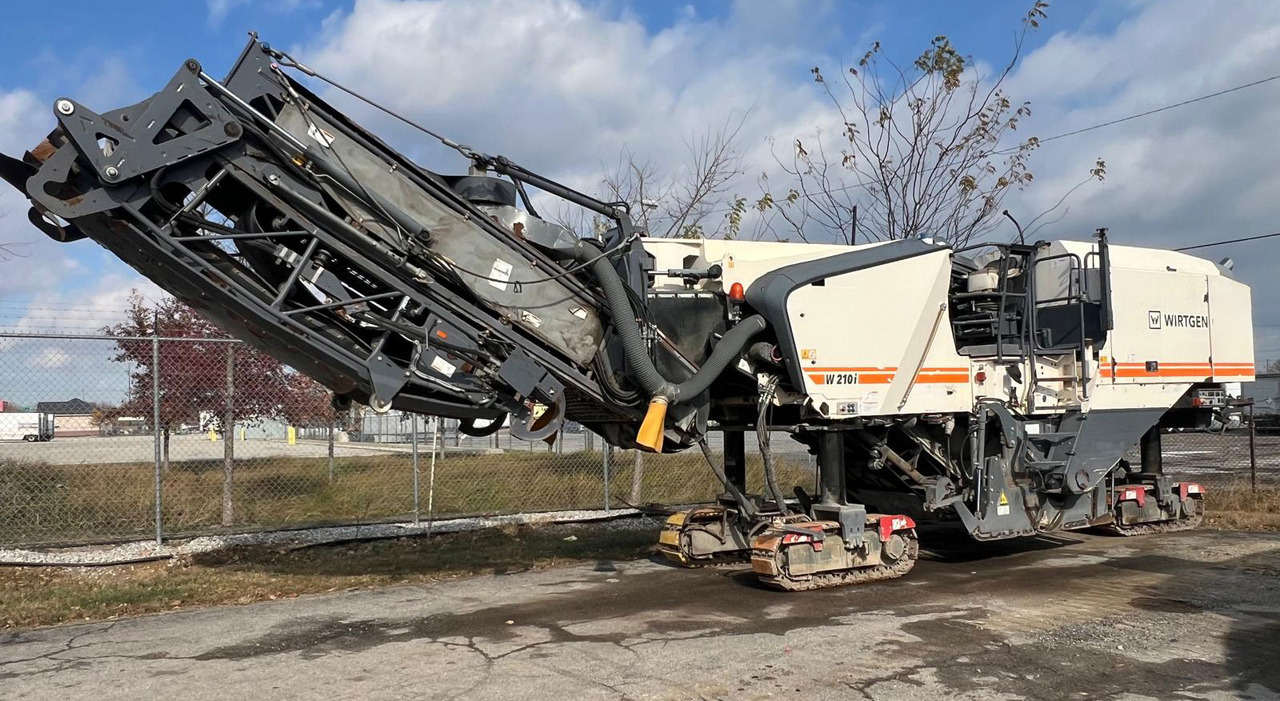 Wirtgen W 210 i - ماكينات لصقل الأسفلت: صور 3 Wirtgen W 210 i - ماكينات لصقل الأسفلت: صور 3