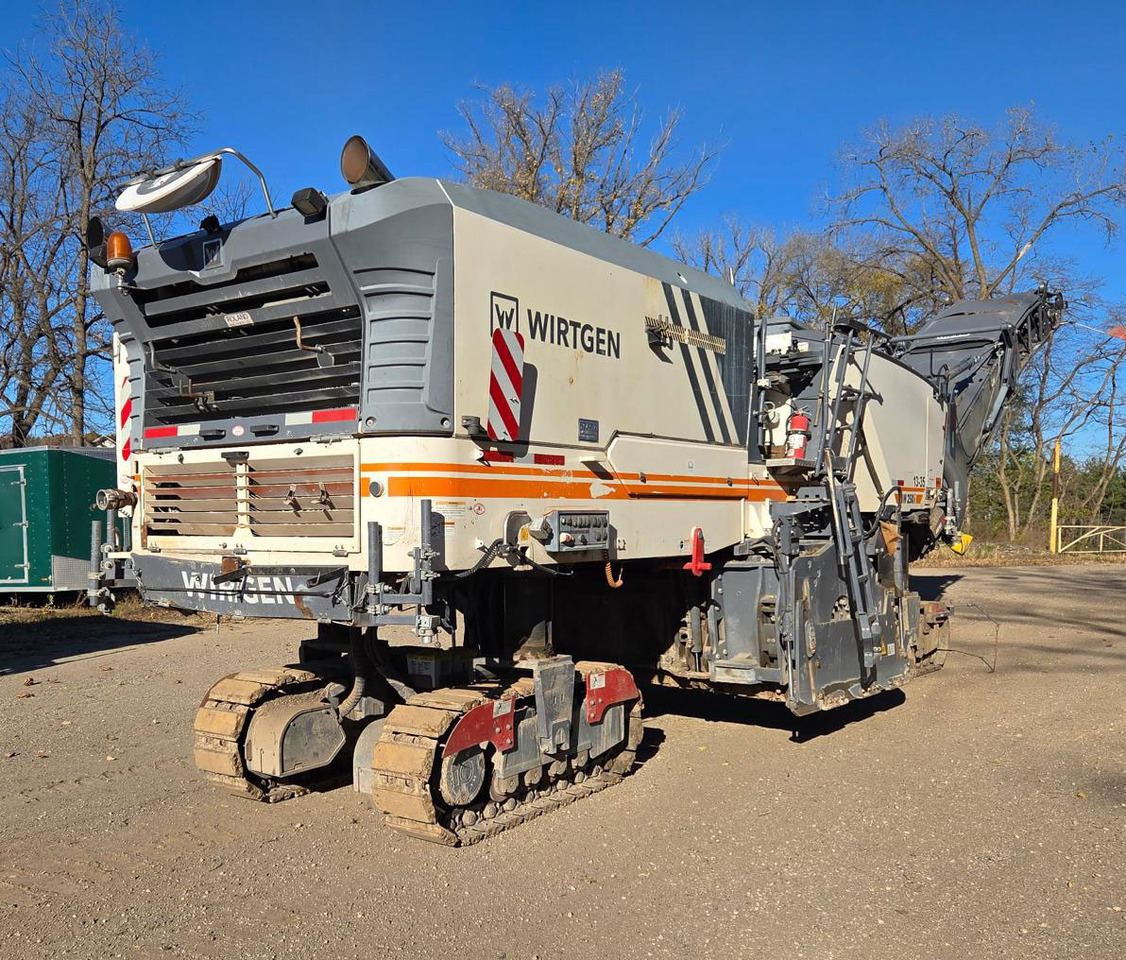 Wirtgen W 250 I - ماكينات لصقل الأسفلت: صور 4 Wirtgen W 250 I - ماكينات لصقل الأسفلت: صور 4