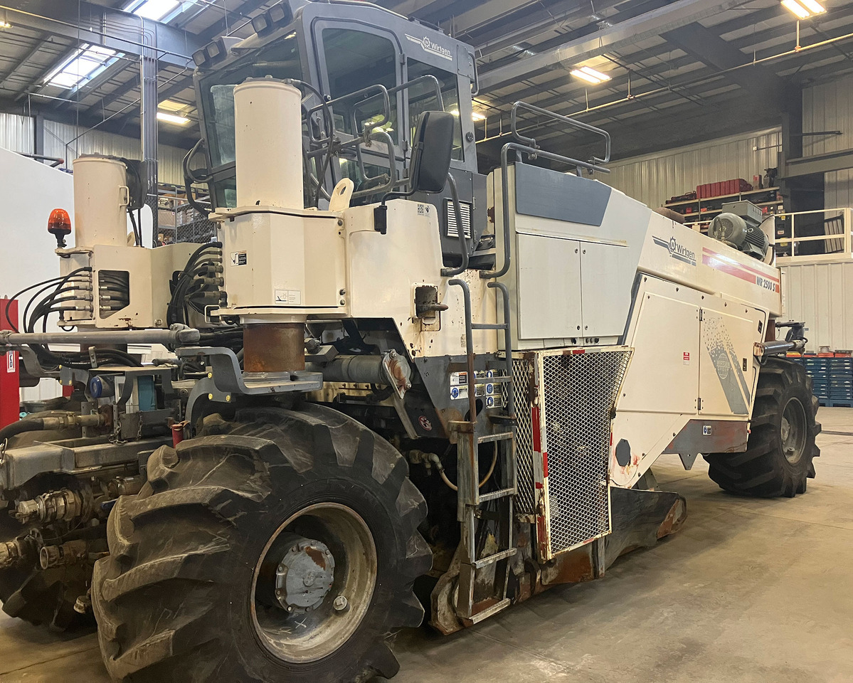 Wirtgen WR 2500 S - مثبت التربة: صور 1 Wirtgen WR 2500 S - مثبت التربة: صور 1