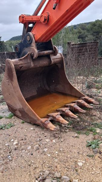HITACHI ZAXIS 350 ZAXIS 350 - حفارات زحافة: صور 5 HITACHI ZAXIS 350 ZAXIS 350 - حفارات زحافة: صور 5