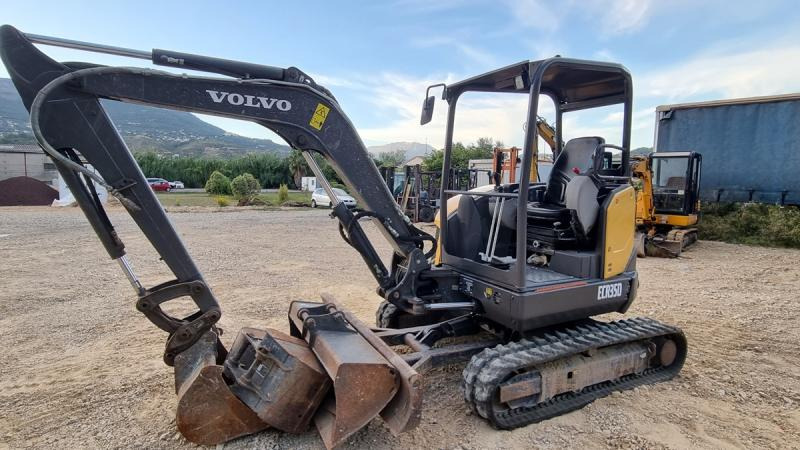 Volvo ECR35D - حفارة مصغرة: صور 4 Volvo ECR35D - حفارة مصغرة: صور 4