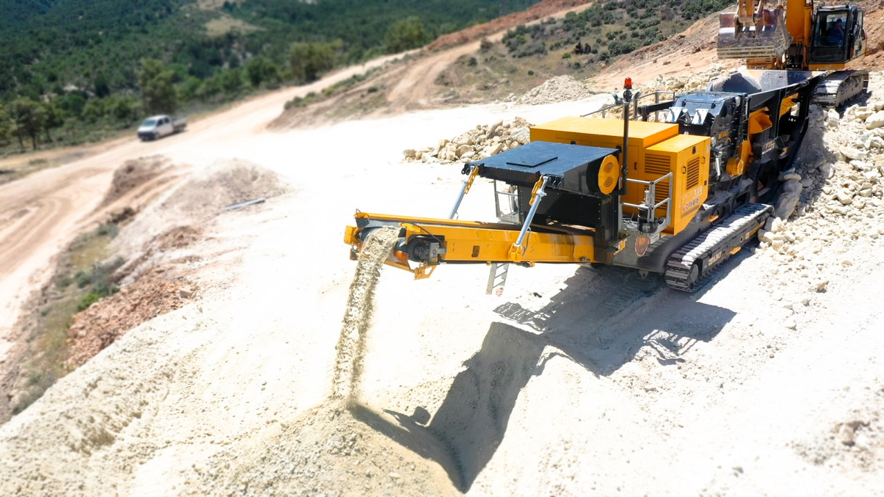 FABO Mobile crusher - كسارة متحركه: صور 4 FABO Mobile crusher - كسارة متحركه: صور 4
