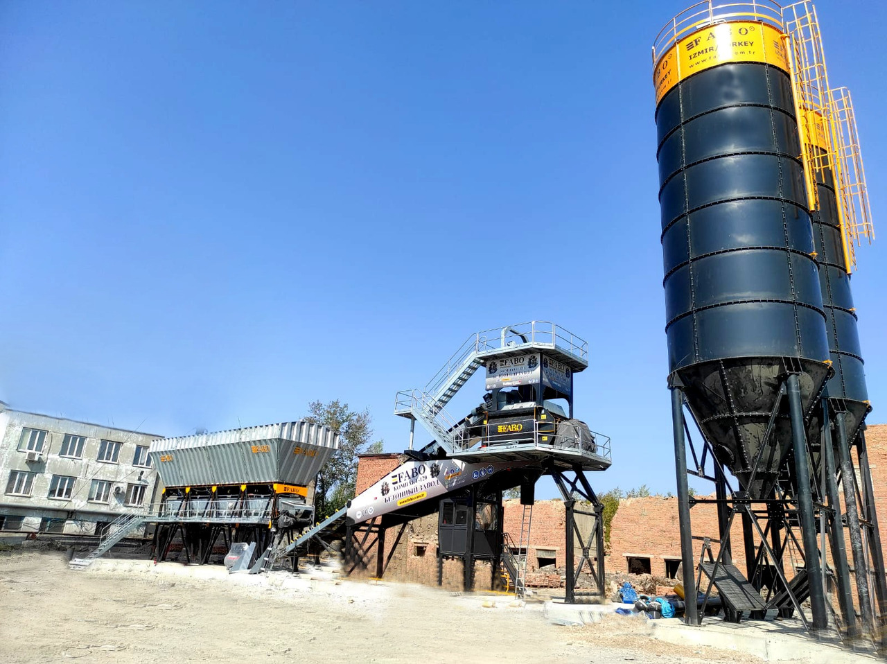 FABO compact concrete plant - مصنع خلط الخرسانة: صور 4 FABO compact concrete plant - مصنع خلط الخرسانة: صور 4