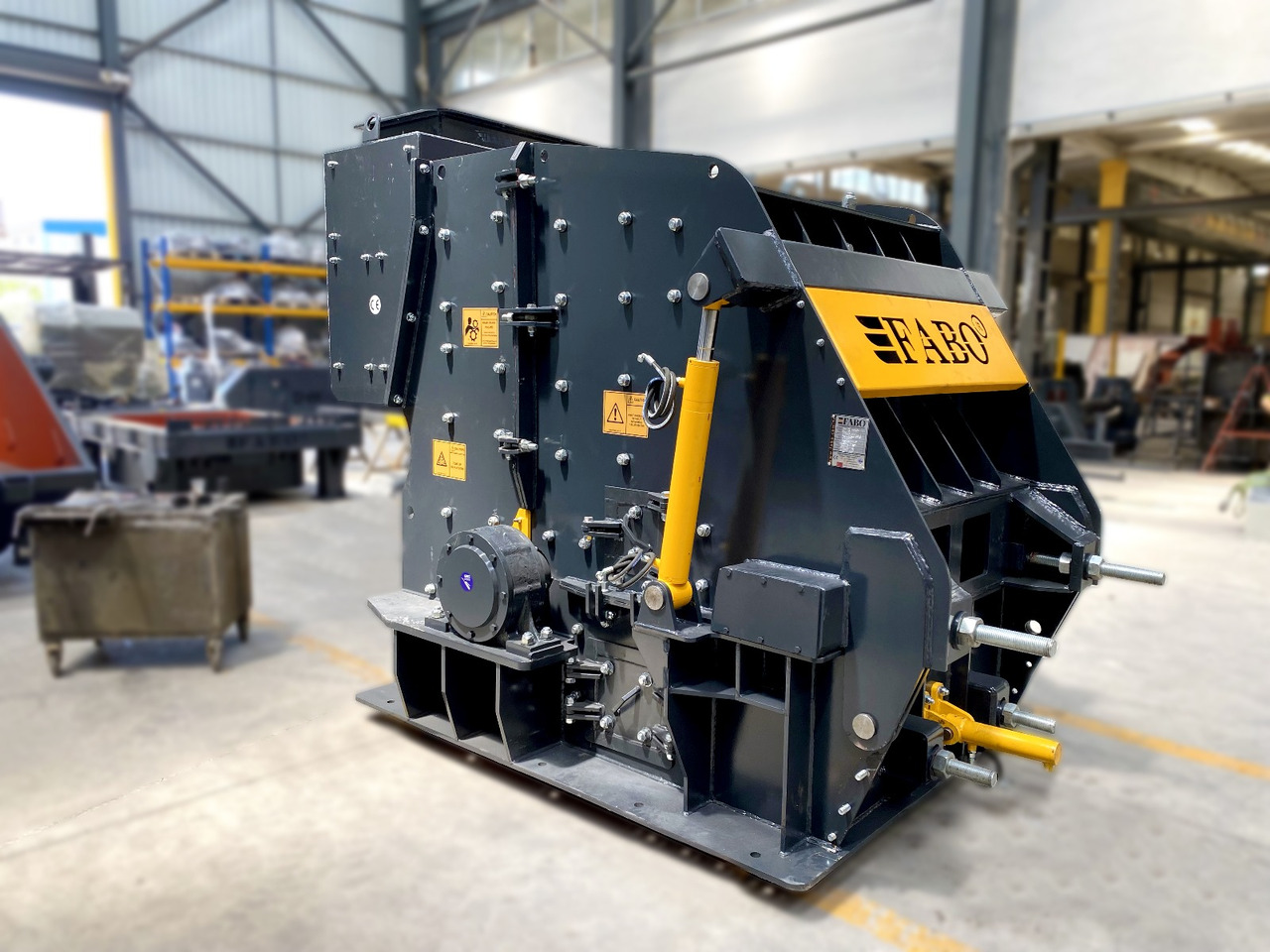 جديد كسارة التصادمية FABO impact crusher: صور 7 جديد كسارة التصادمية FABO impact crusher: صور 7