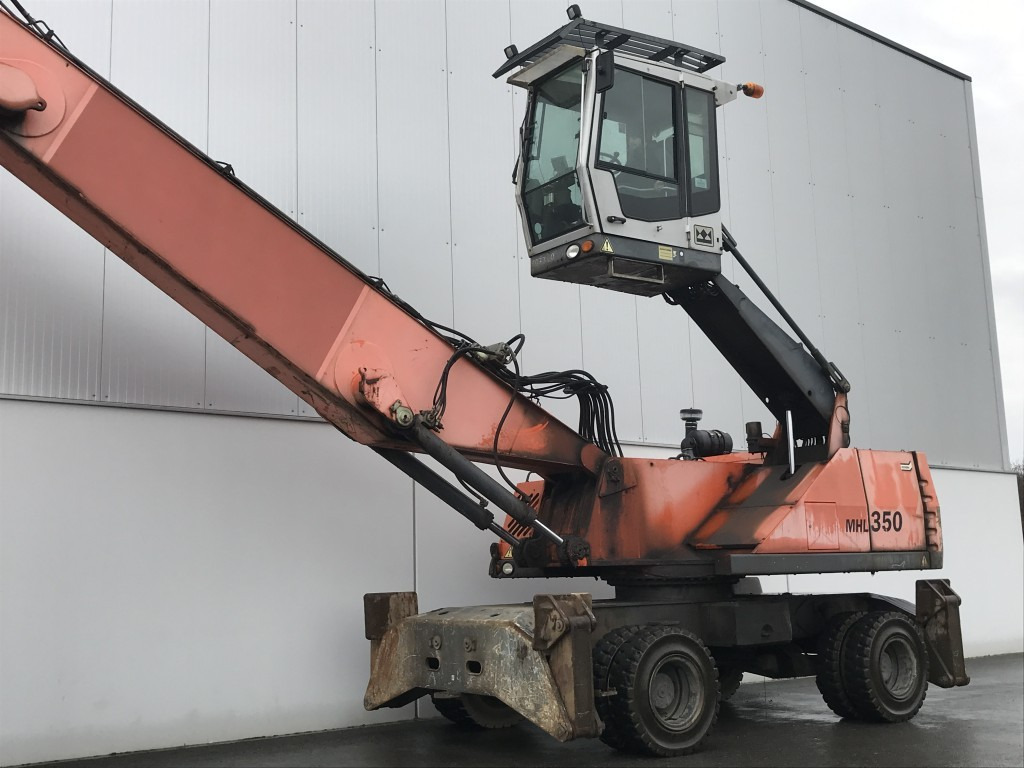 FUCHS Umschlagbagger MHL 350 Deutz-Motor - حفارة النقل والشحن: صور 3 FUCHS Umschlagbagger MHL 350 Deutz-Motor - حفارة النقل والشحن: صور 3