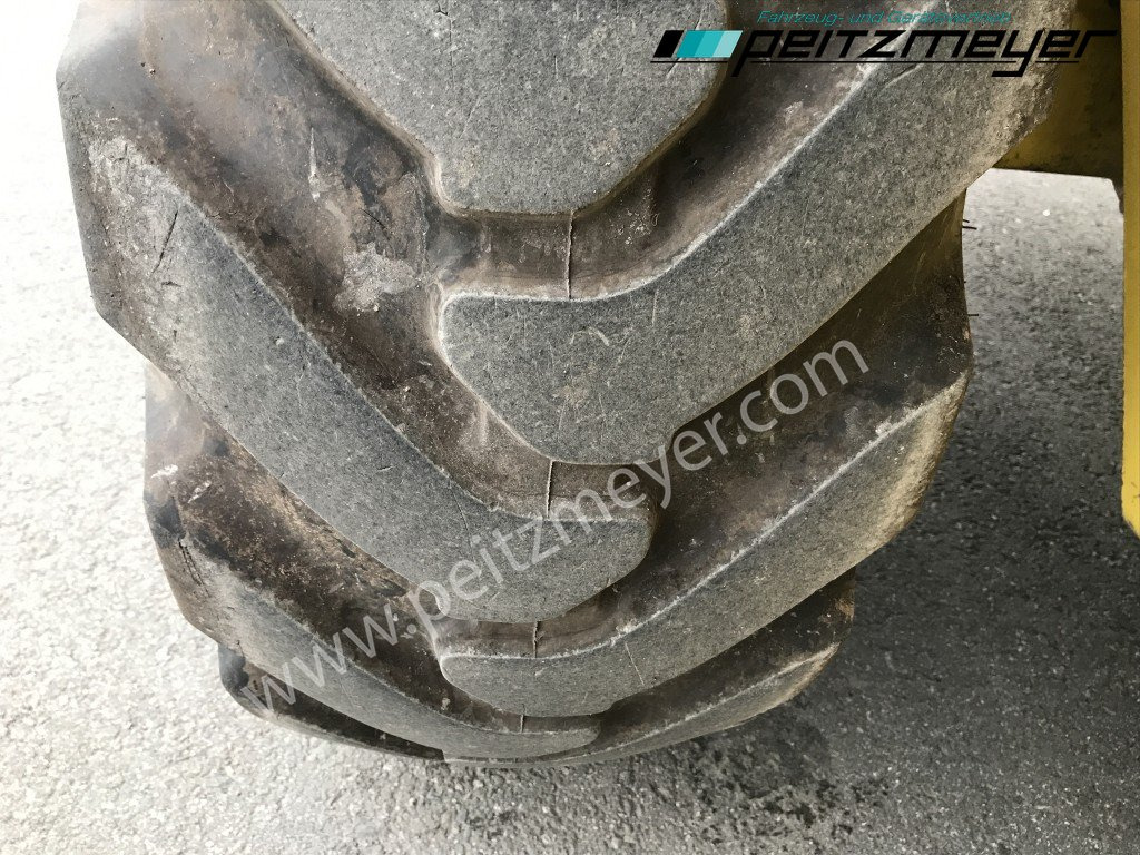 اللودر بعجل FURUKAWA RADLADER 325 Klima: صور 29