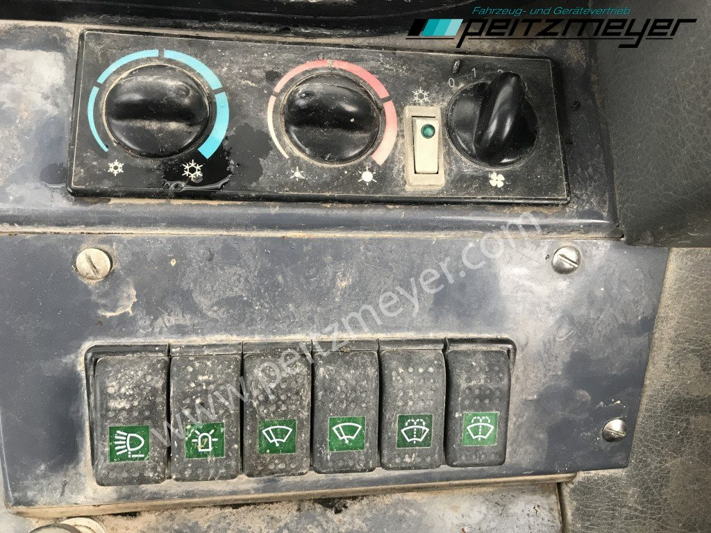اللودر بعجل FURUKAWA RADLADER 325 Klima: صور 14