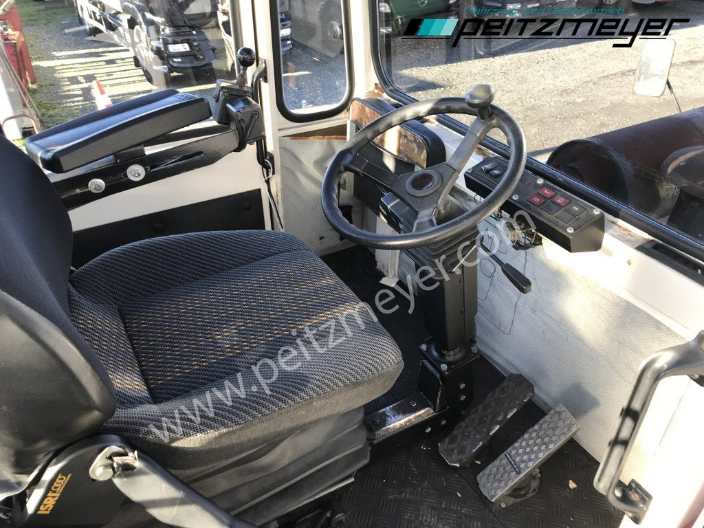 رافعة شوكية ديزل Svetruck Gabelstapler 25120-45 drehbarer Fahrersitz: صور 11 رافعة شوكية ديزل Svetruck Gabelstapler 25120-45 drehbarer Fahrersitz: صور 11